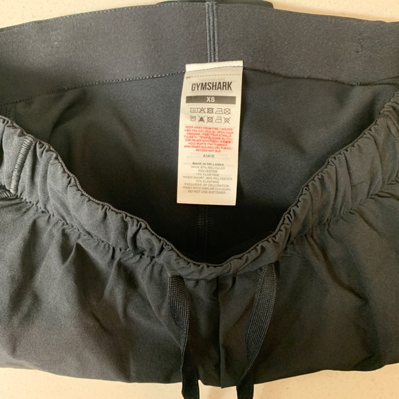 Gym shark shorts black drawstring xs - Picture 2 of 3